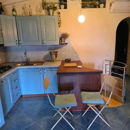 Dimora Delle Lucine, 60 Meters From The Cinta * Puntaldia