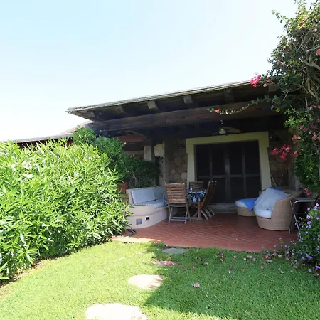 Dimora Delle Lucine, 60 Meters From The Cinta Puntaldia